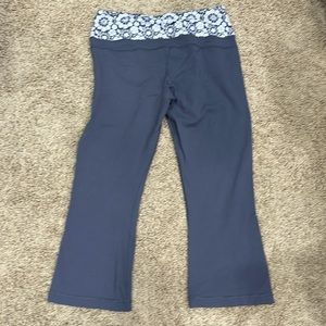 Lululemon Grey with floral waist capris